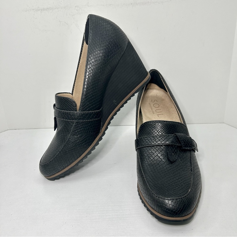 Soul Naturalizer Black Textured Wedge Loafers Size 10W